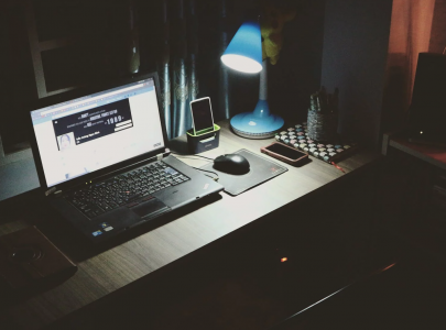 白鯨外貿網站建設為您分享：域名和網址的區(qū)別是什么?